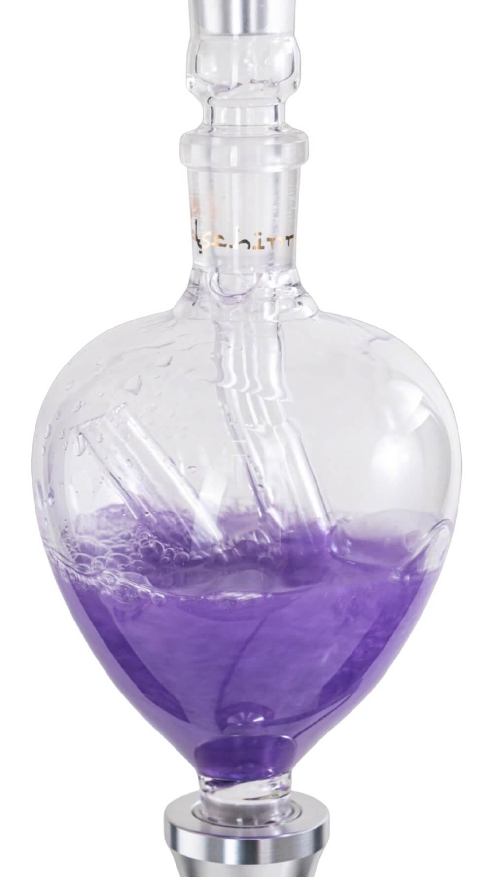 Dschinni Roxx Purple Rain Shisha Molassefänger mit lila Molasse auf weißem Hintergrund